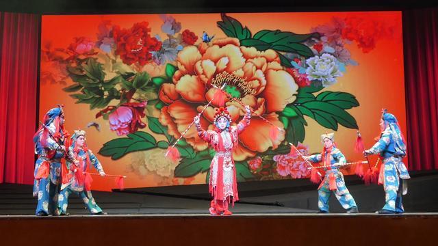 光荣与梦想:陕西演艺集团举办成立10周年专题文艺演出
